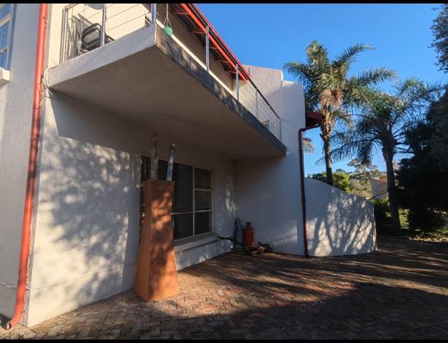 4 BEDROOM HOUSE FOR SALE IN OVERKRUIN